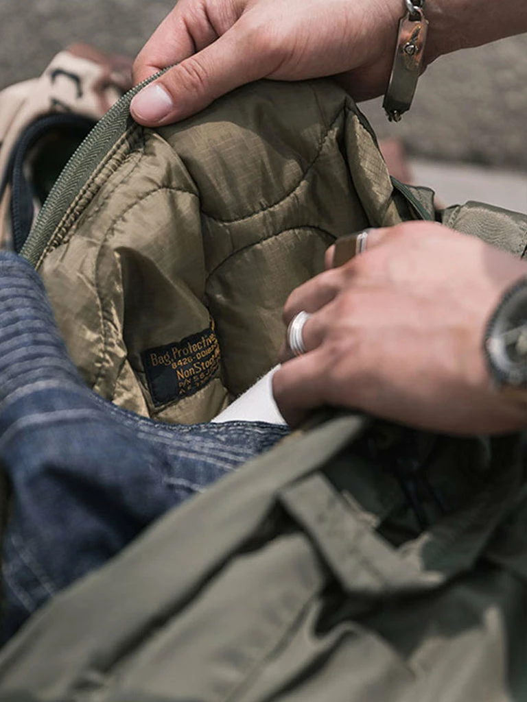 Non Stock 1980s USAF Pilot Nylon Helmet Bag ACCESSORIES 7 Non Stock 1980s USAF Pilot Nylon Helmet Bag ACCESSORIES